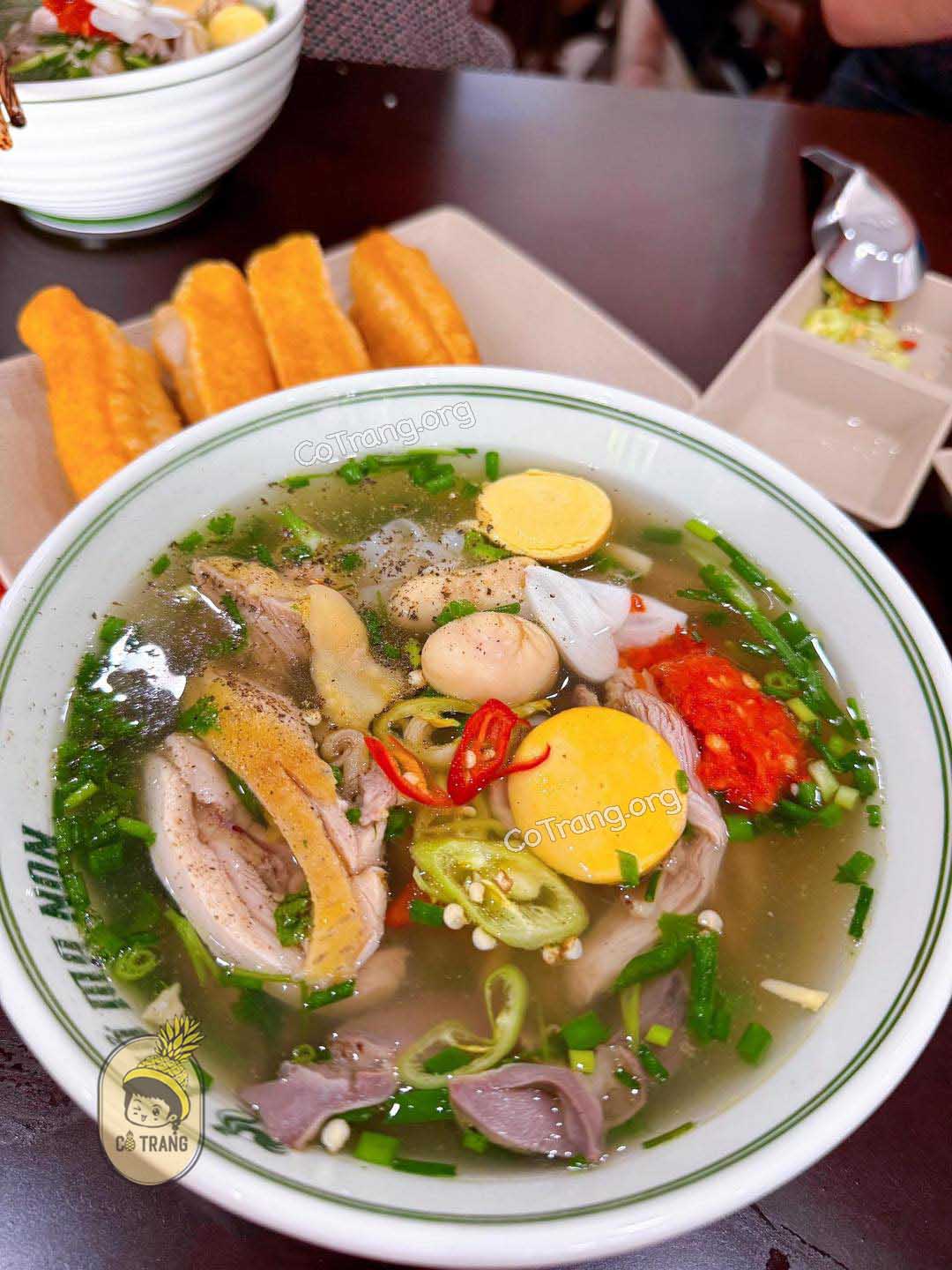 Phở Gà Mạ Non - 13 Hai Bà Trưng, Đồng Hới, Quảng Trị (Quảng Bình cũ)