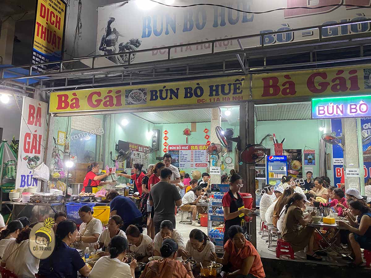 Bún Bò Huế Bà Gái - Quán Bún Bò nổi tiếng và đông khách tại Huế, menu, review