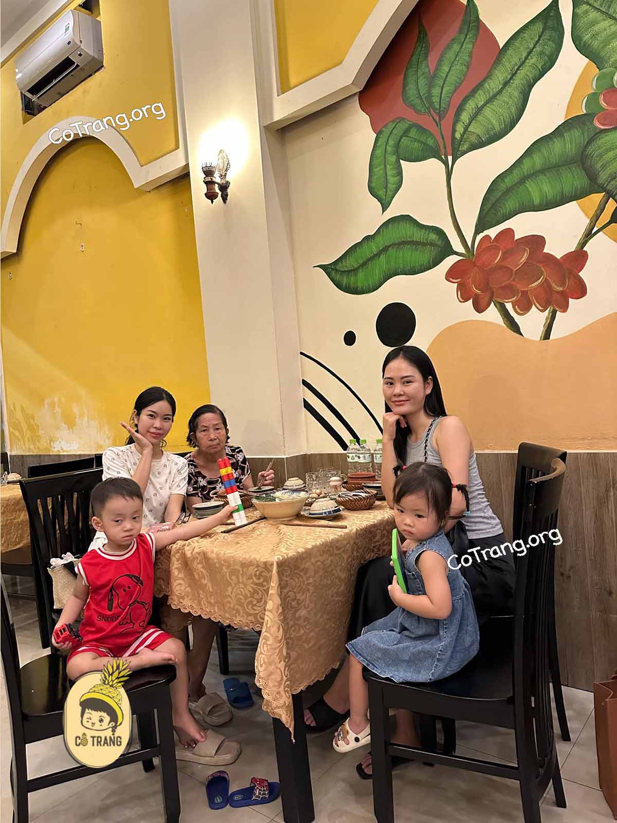 Nhà Hàng Cội Nguồn - 160 Nguyễn Tri Phương, Đà Nẵng
