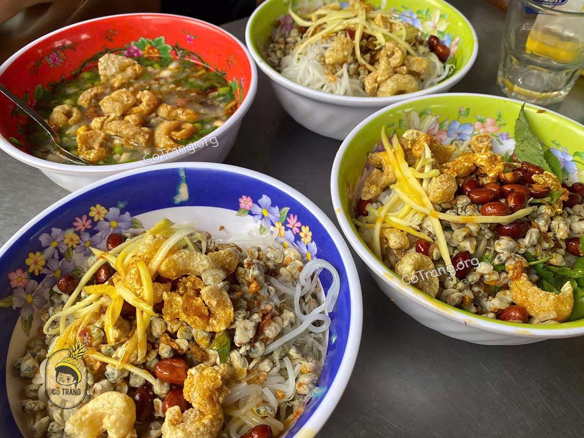 Cơm Hến Hoa Đông - Quán Cơm Hến nổi tiếng, cực đông khách tại Huế, menu, review