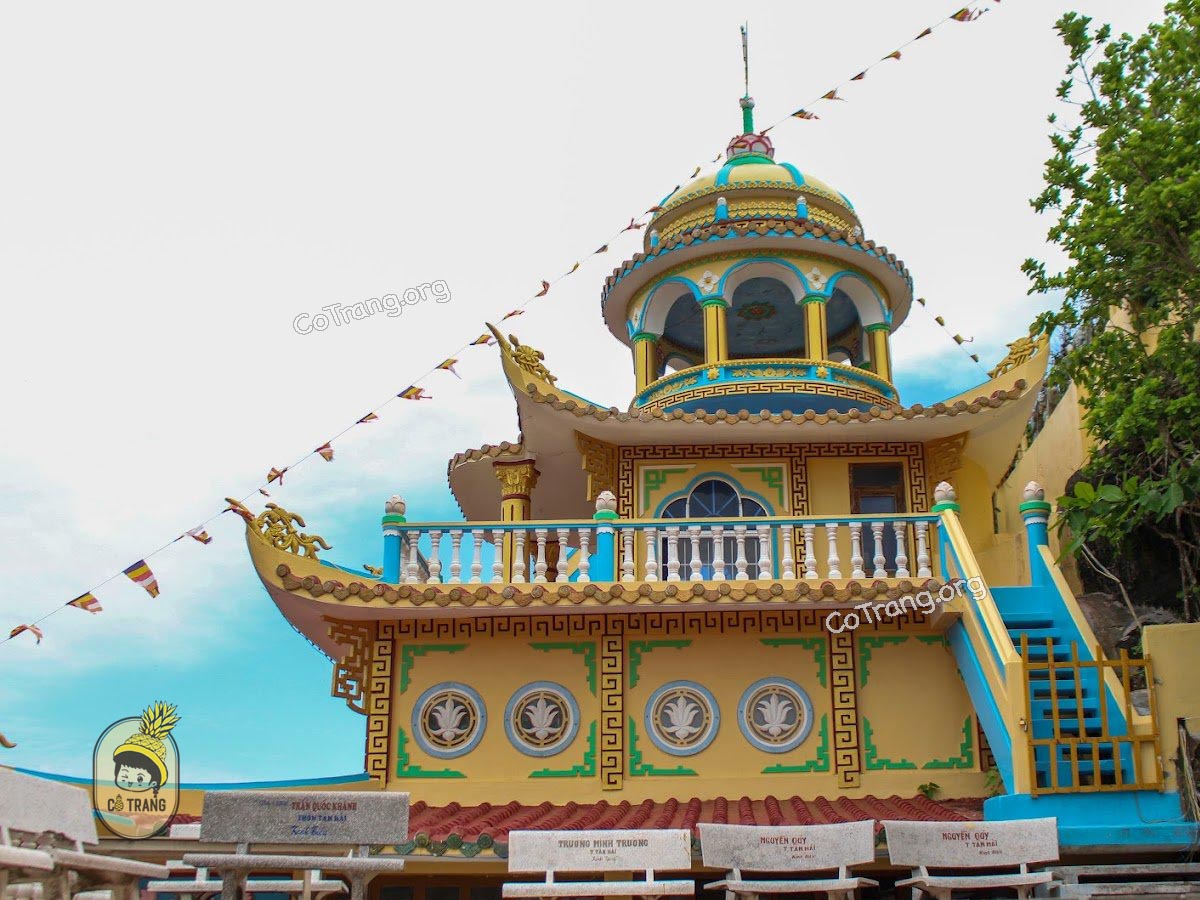Chùa Linh Sơn - Đỉnh Cao Cát, Phú Quý (ảnh sưu tầm)
