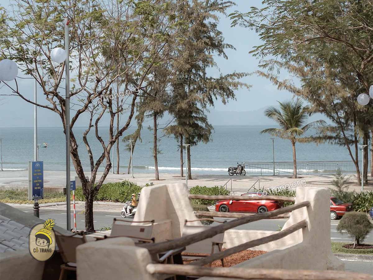 E’weik Coffee Đà Nẵng - Một vibe Địa Trung Hải view biển Nguyễn Tất Thành, menu, reivew