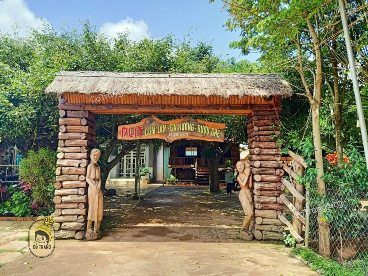 Top Địa Điểm Bán Gà Nướng Cơm Lam Gia Lai Ngon