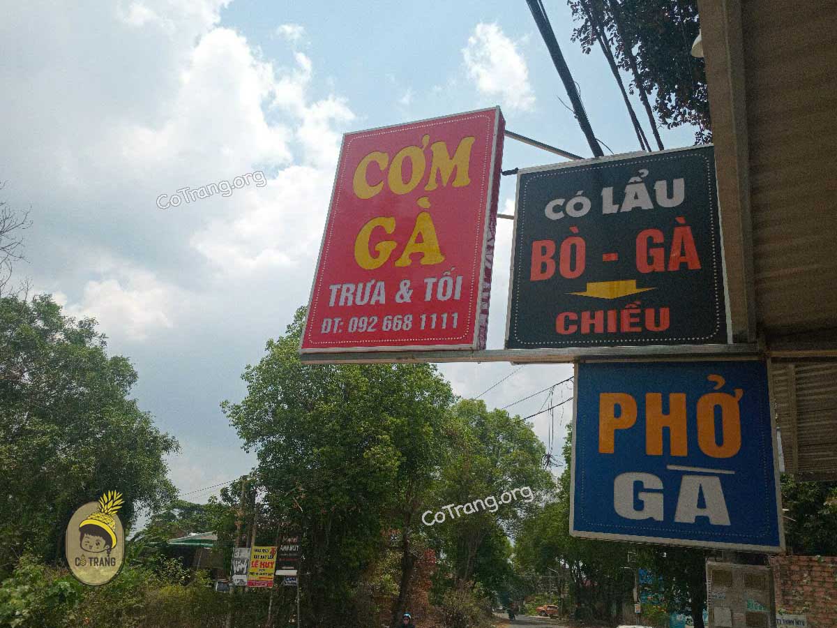 Không gian tại Cơm Gà Dông Ưng 2 Gia Lai