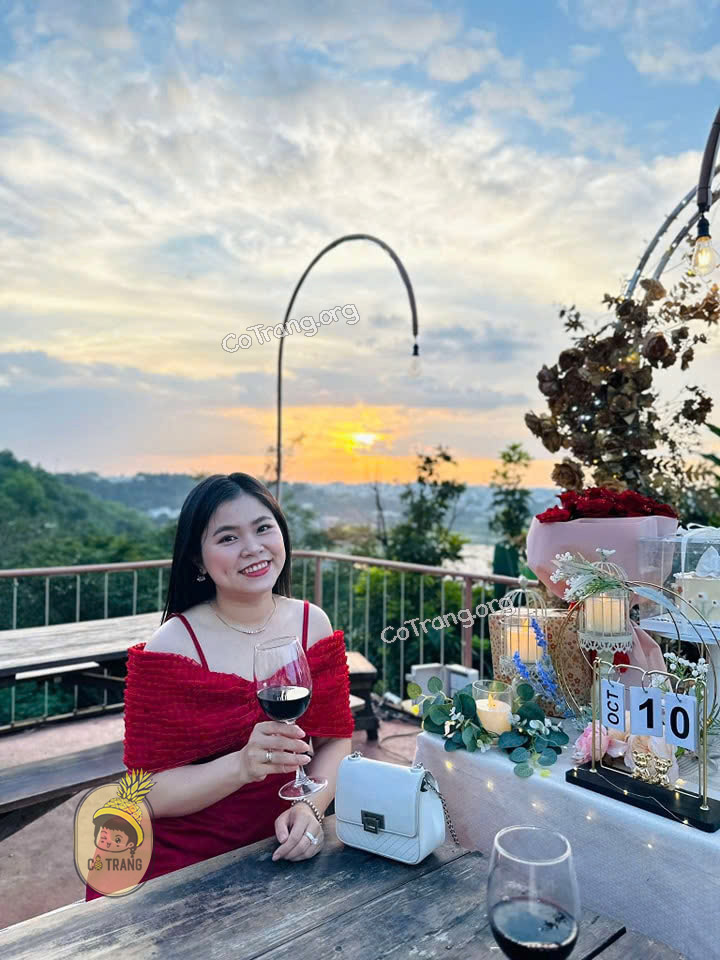 Tiệm nướng La La Land - 141 Bùi Đình Túy, Pleiku, Gia Lai