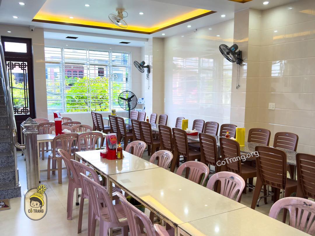 Không gian tại quán Bún Cố Đô - Đồng Hới