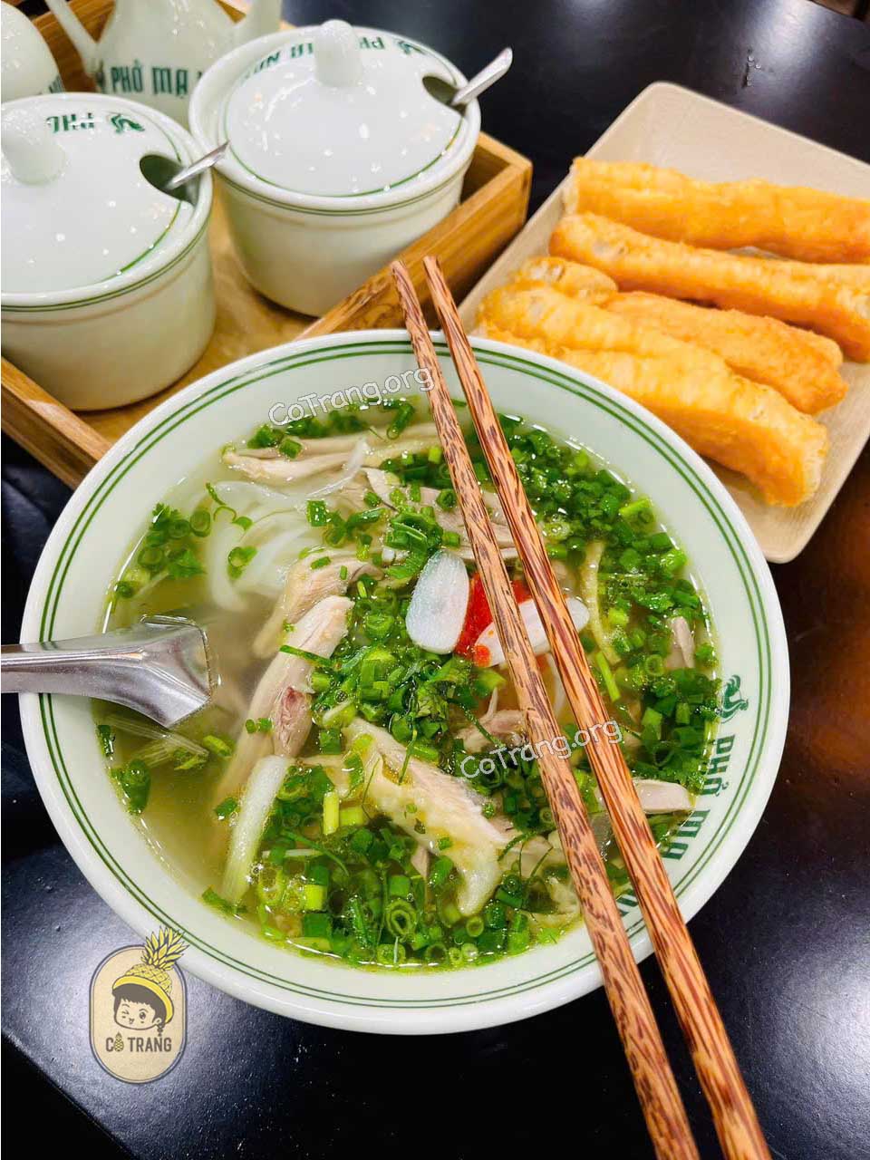 Phở Gà Mạ Non - 13 Hai Bà Trưng, Đồng Hới, Quảng Trị (Quảng Bình cũ)