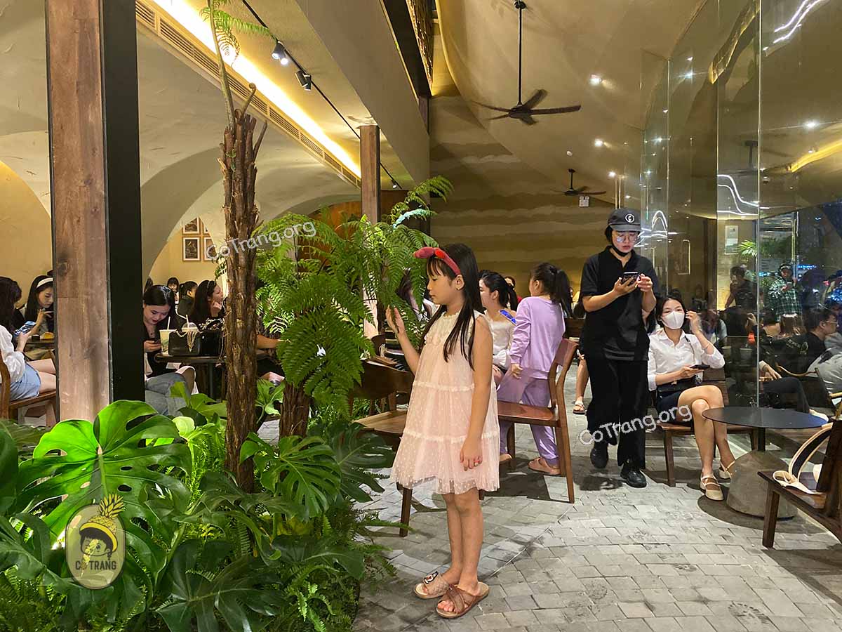 Phê La Đà Nẵng - 35 Nguyễn Văn Linh