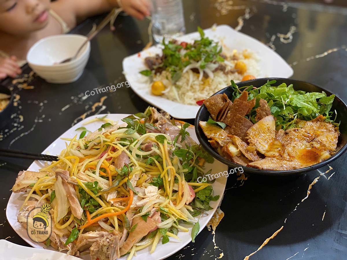 Menu Cơm gà Nga Hội An