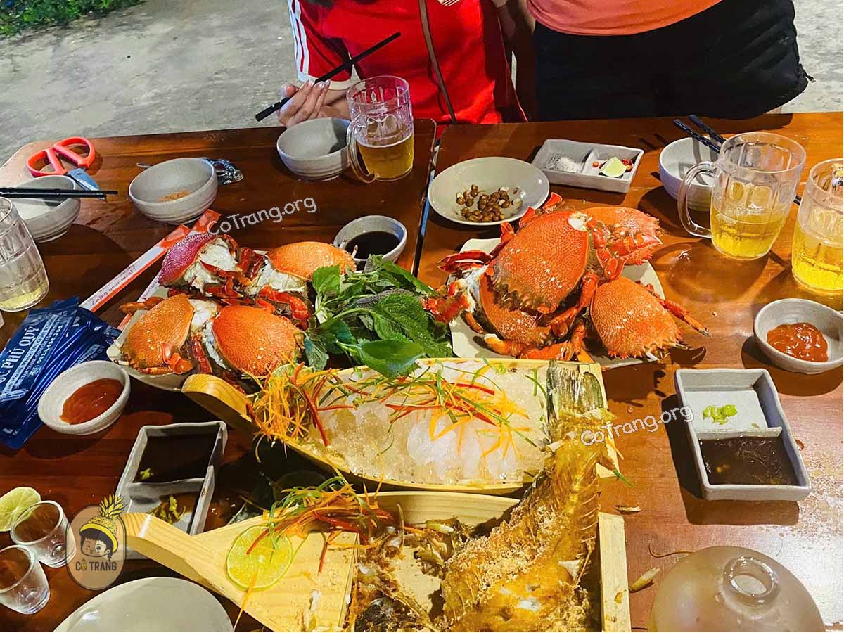 Menu tại quán Ốc Phú Quý 