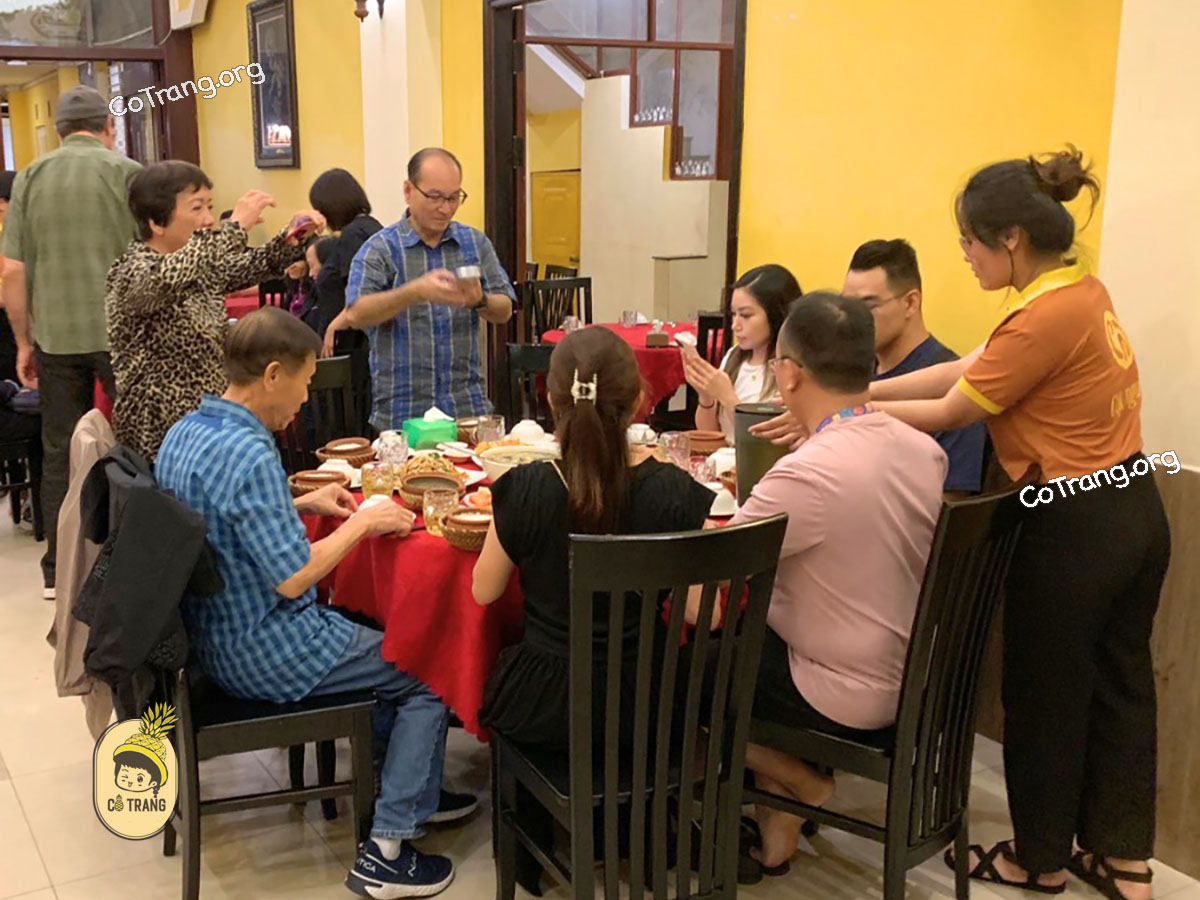 Không gian tại Nhà Hàng Cội Nguồn Đà Nẵng