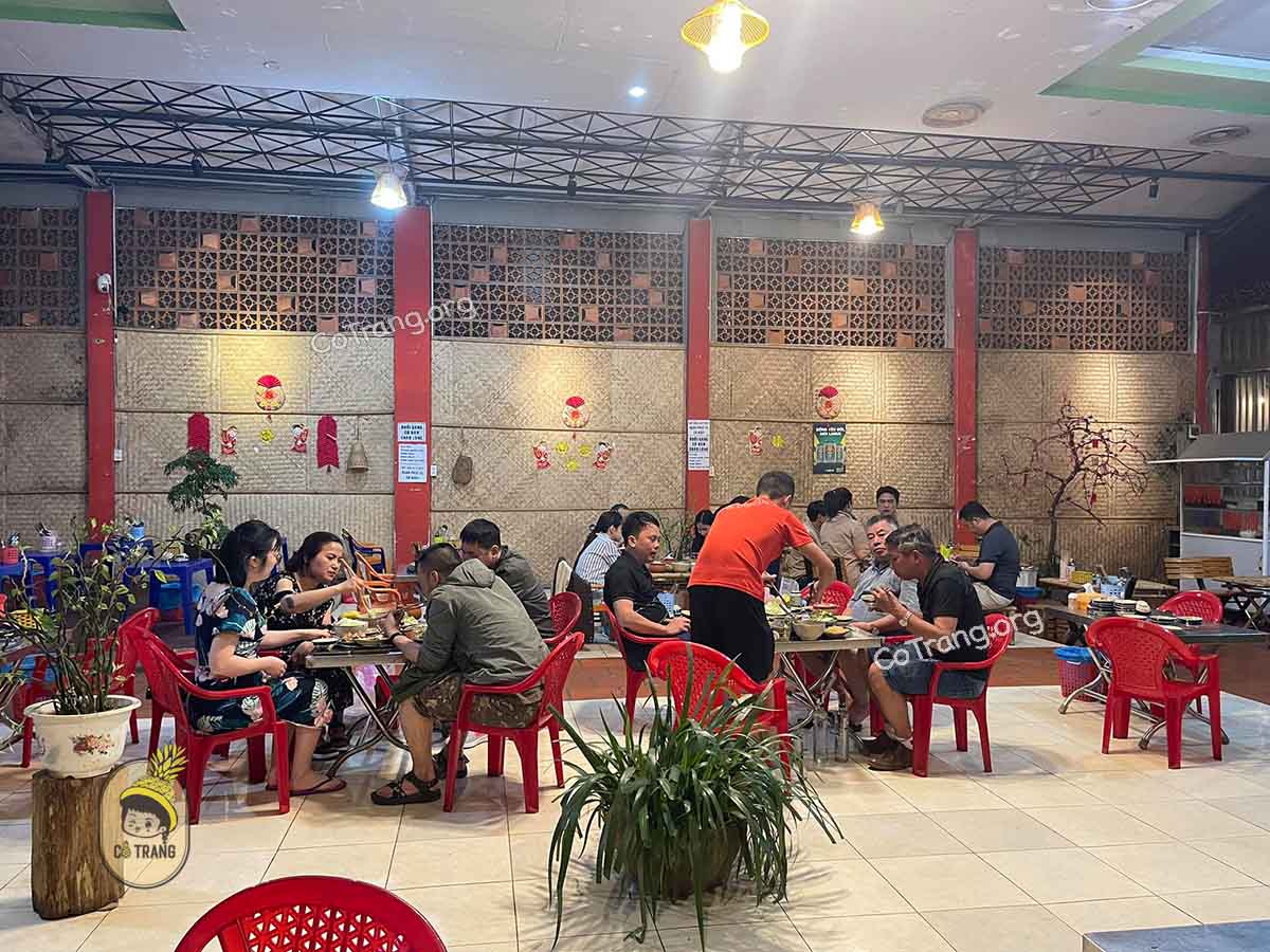 Không gian tại Cơm Độn Bao Cấp Gia Lai