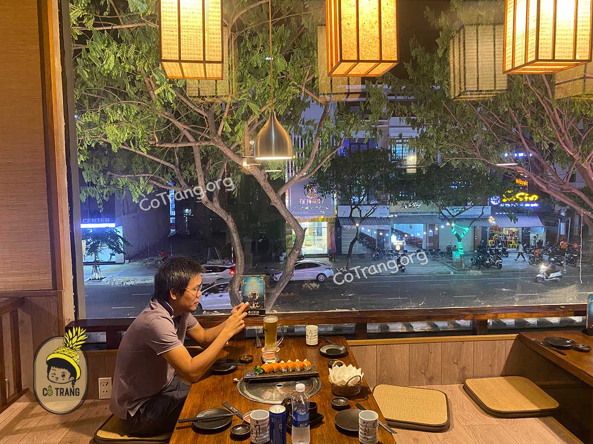 Không gian và món ăn thực tế tại Dasushi Đà Nẵng