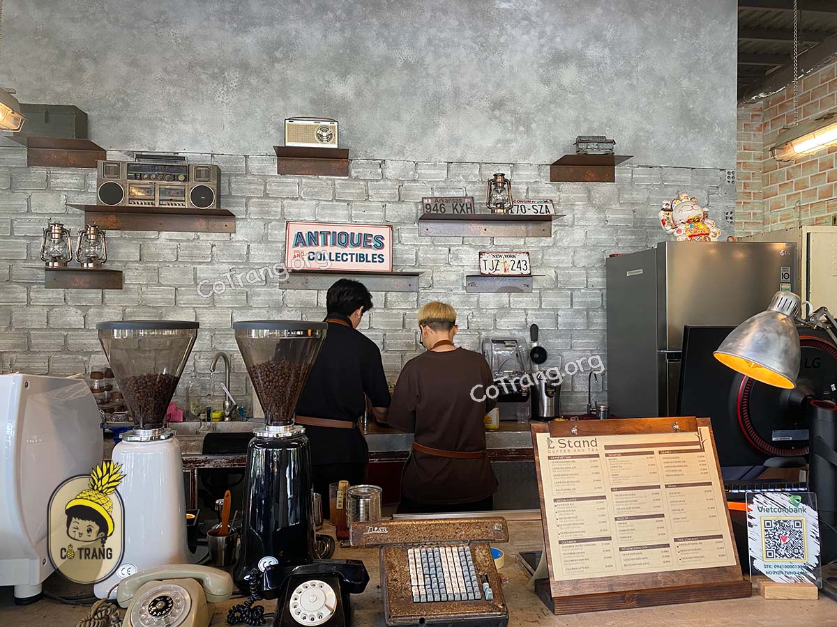 Không gian và thức uống tại L STAND Coffee and Tea Đà Nẵng