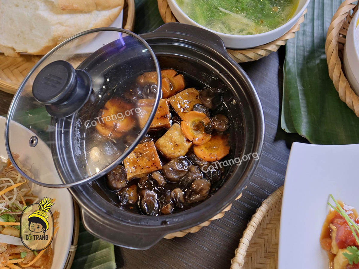 Món ăn thực tế tại Nhà Hàng Chay Ngọc Chi