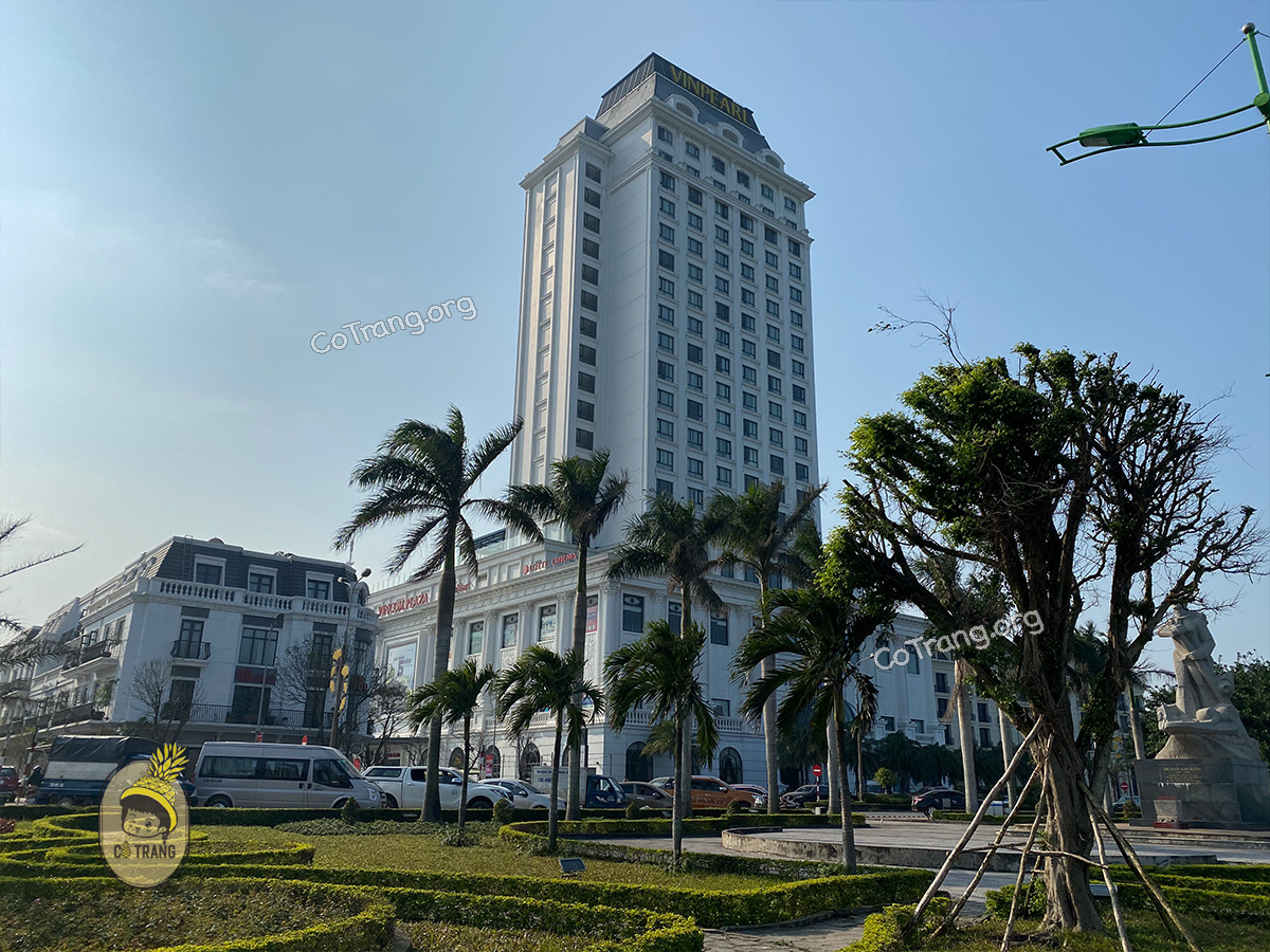 Không gian thực tế tại Tượng Đài Mẹ Suốt