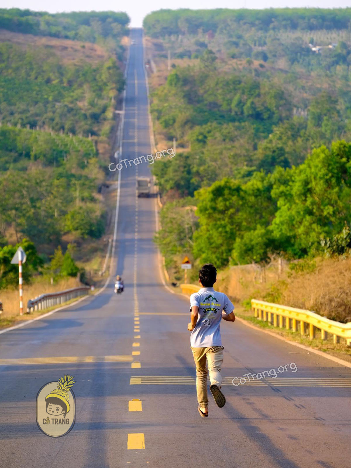 Điểm check-in Con Đường Dốc Dựng Đứng ở Gia Lai (ảnh sưu tầm)