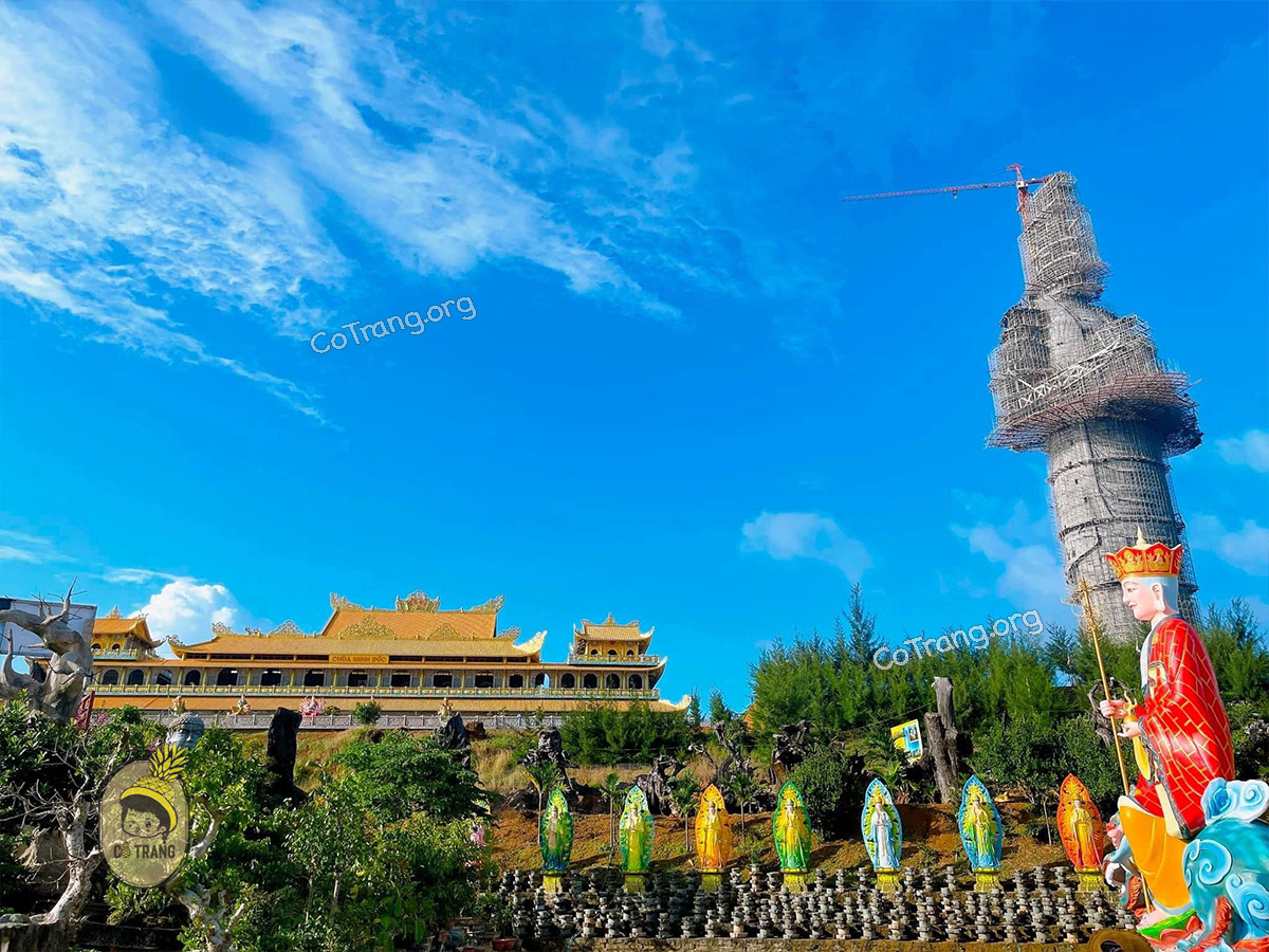 Không gian thực tế tại chùa Minh Đức Quảng Ngãi (ảnh sưu tầm)