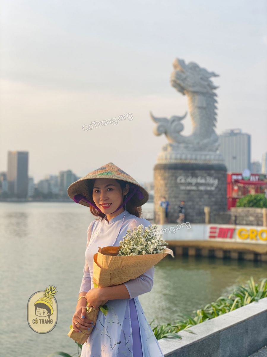 Góc checkin tại Tượng Cá Chép Hoá Rồng Đà Nẵng 