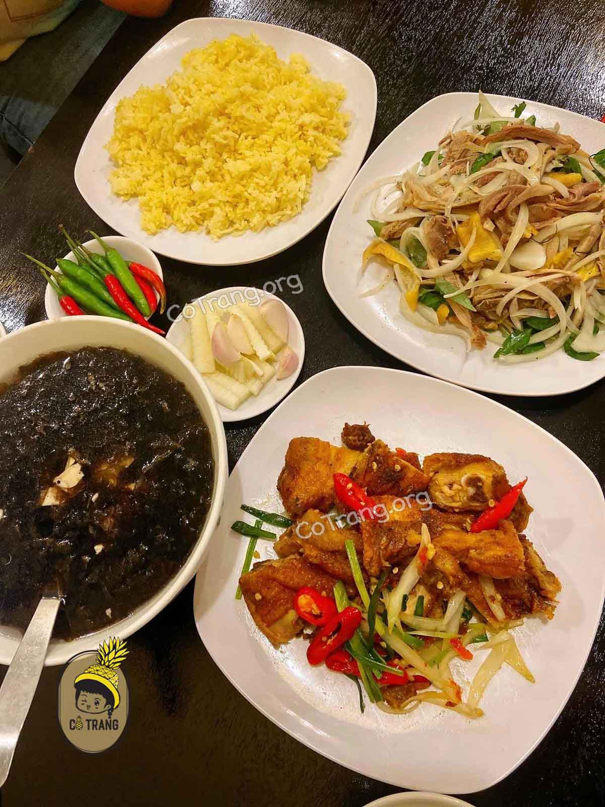 Menu Thực đơn tại Cơm Gà Bà Nguyệt Tam Kỳ