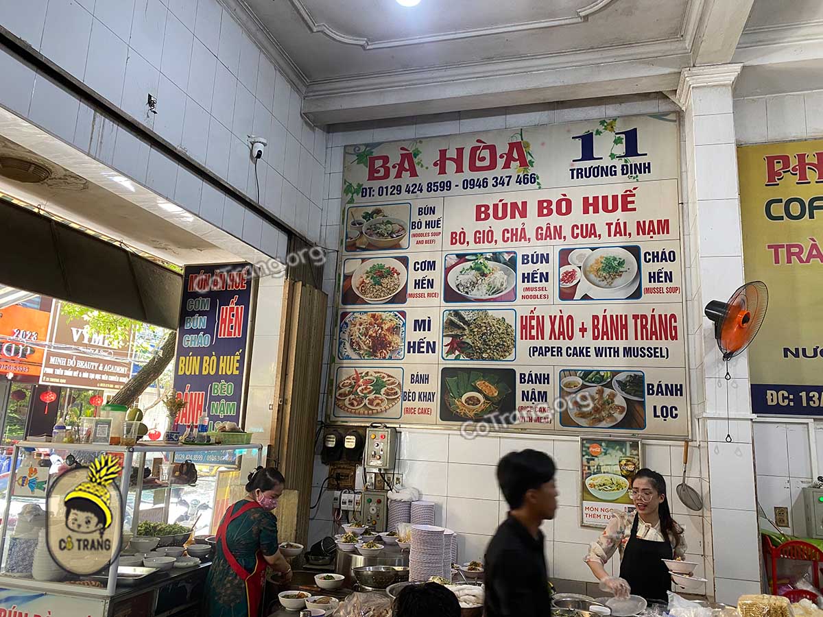 Quán Bà Hoà - Thưởng thức Cơm Hến, Bùn Bò Huế ngon trứ danh, khách cực đông, menu, review