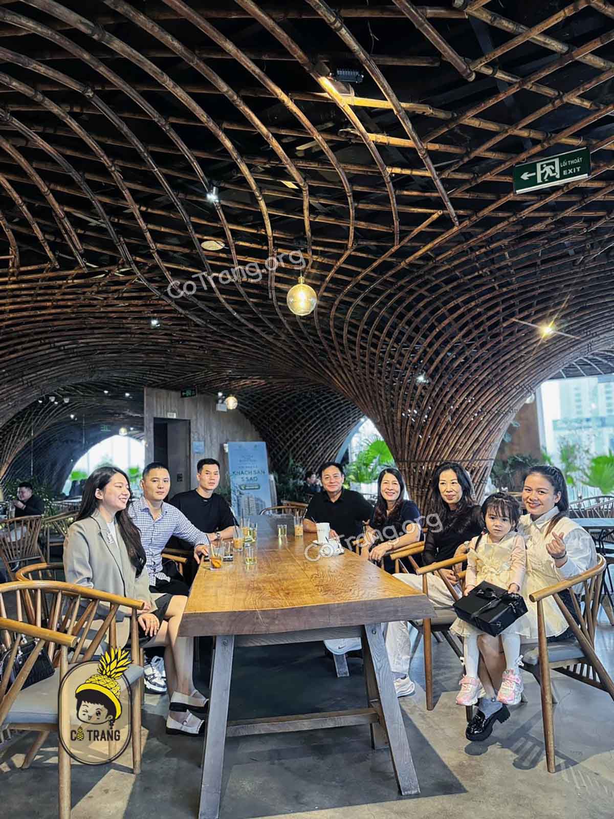 Menu Thực đơn và góc checkin tại Nocenco Cafe Vinh