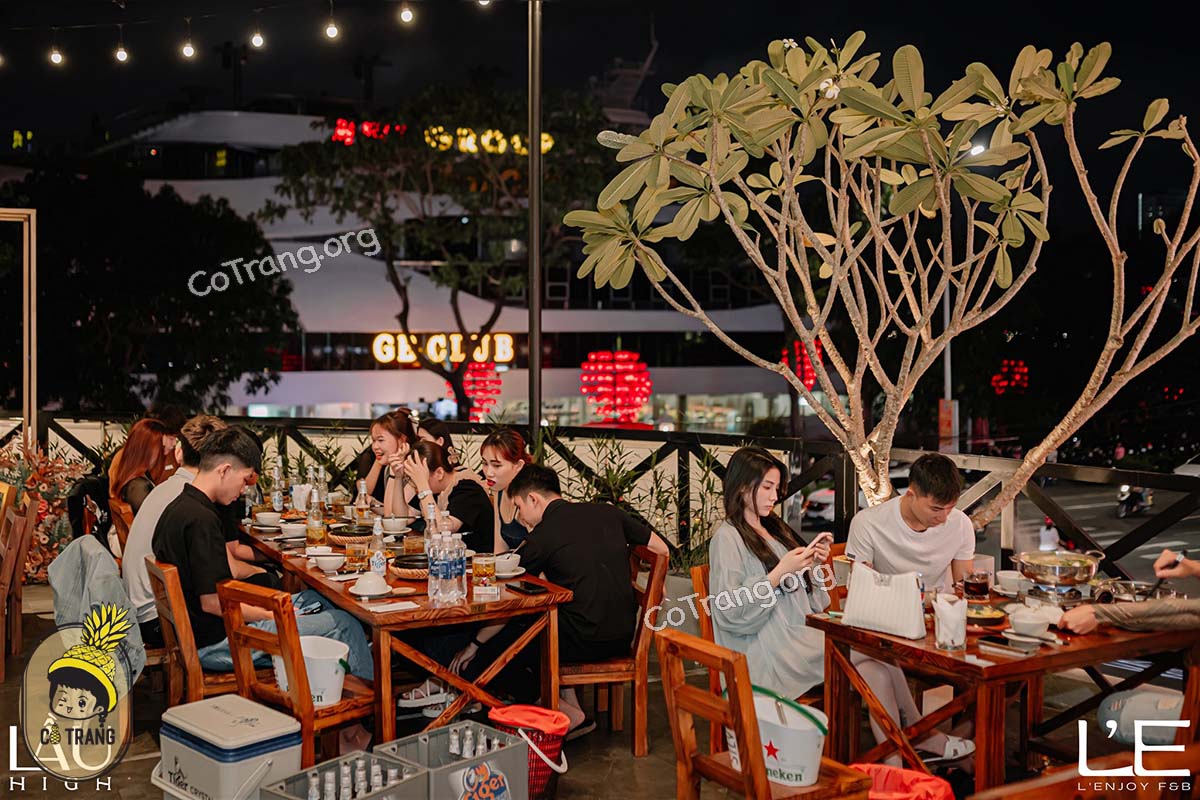 Lầu High Food & Beer Đà Nẵng - 463 Trần Hưng Đạo