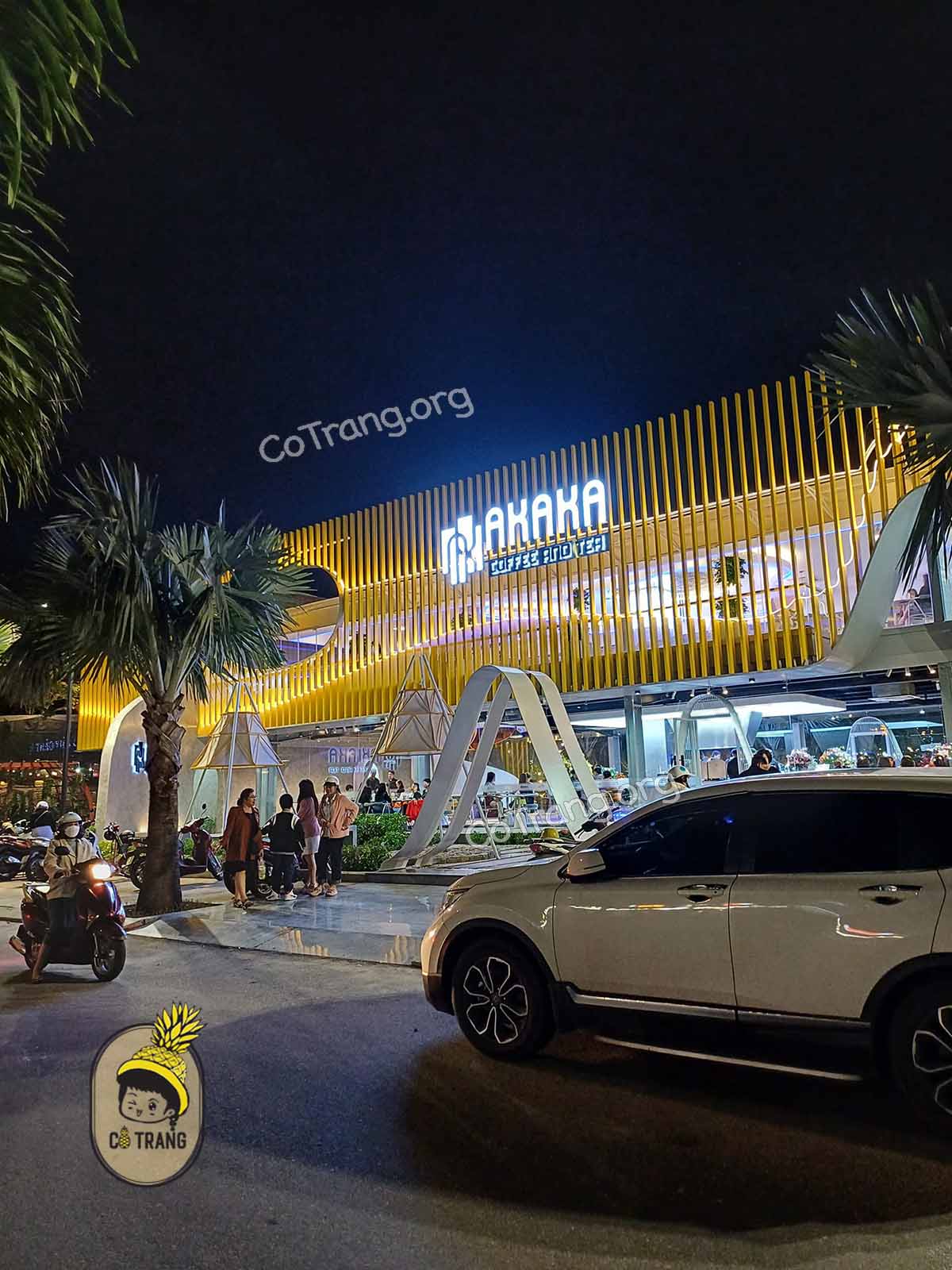 Không gian thực tế tại Cafe AKAKA Quảng Ngãi
