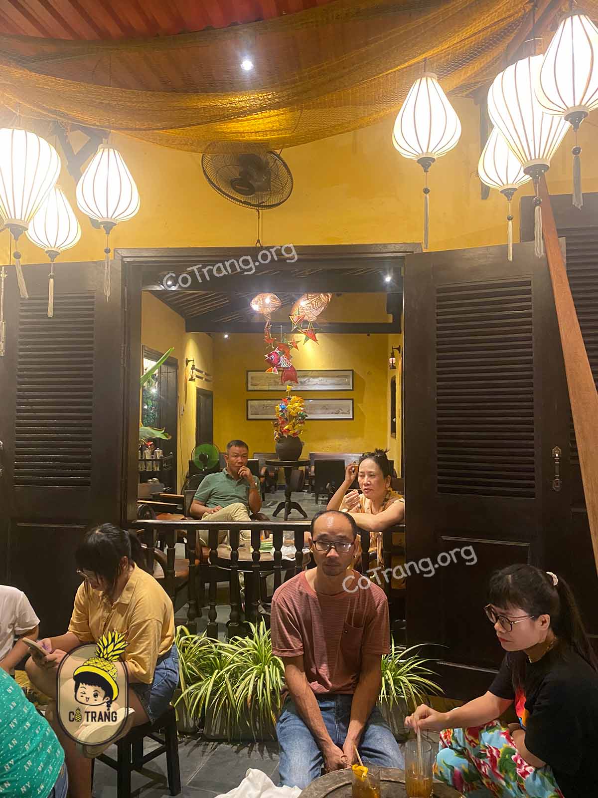 Không gian thực tế tại Cafe Chu An Hội An