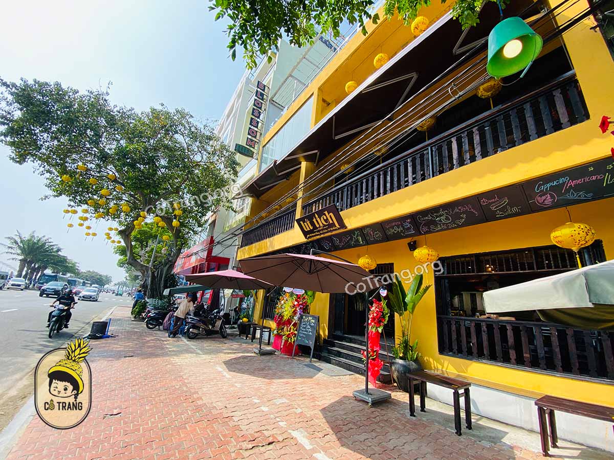 Không gian đồ uống thực tế tại Út Tịch Cafe