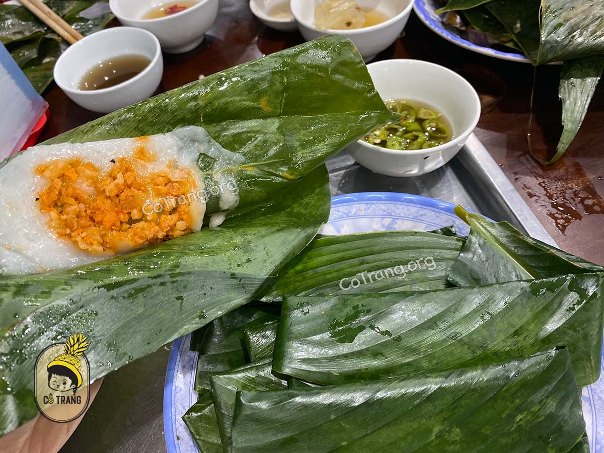 Món ăn tại Nhà Hàng Bà Đỏ Huế