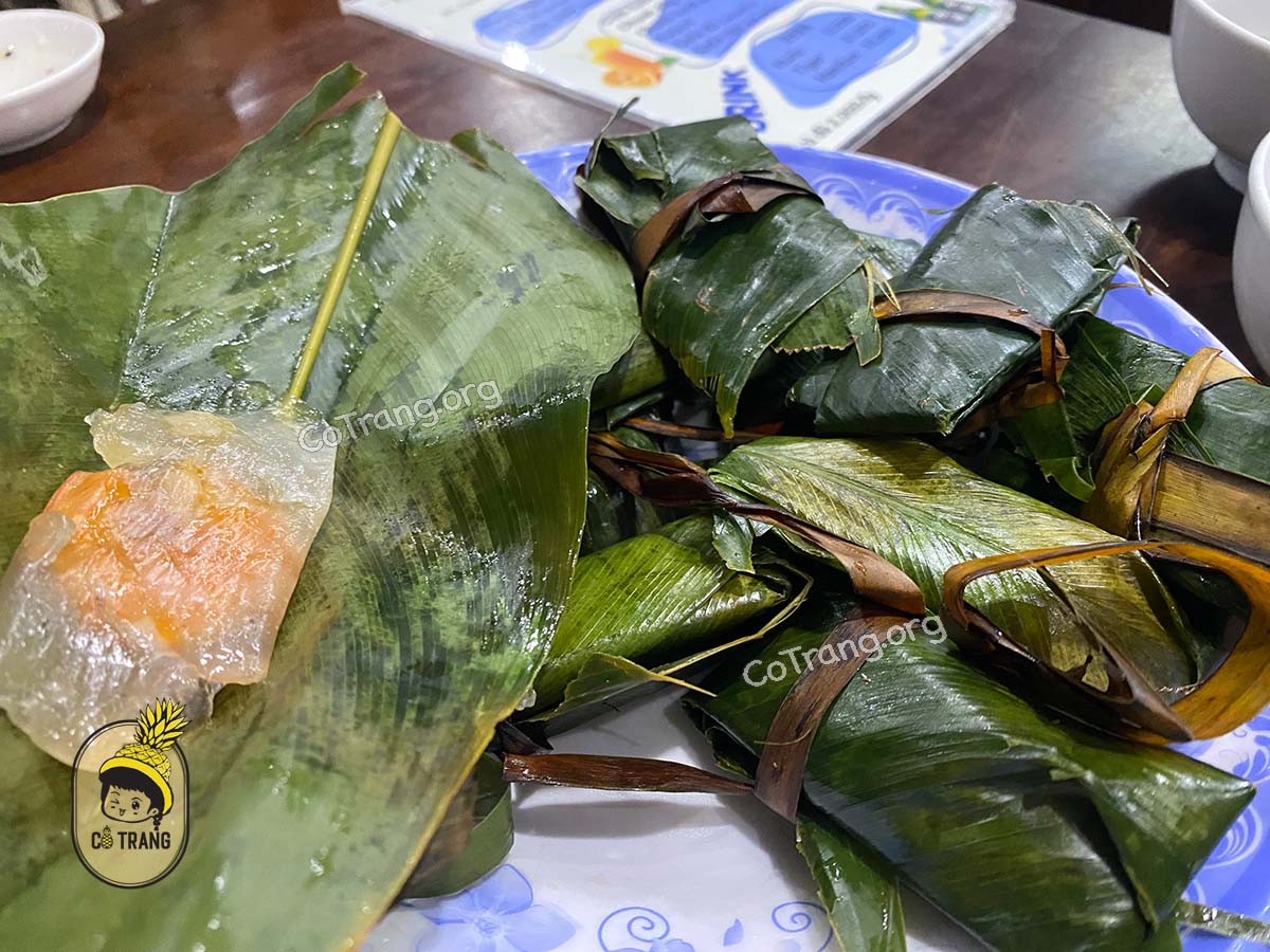 Món ăn tại Nhà Hàng Bà Đỏ Huế