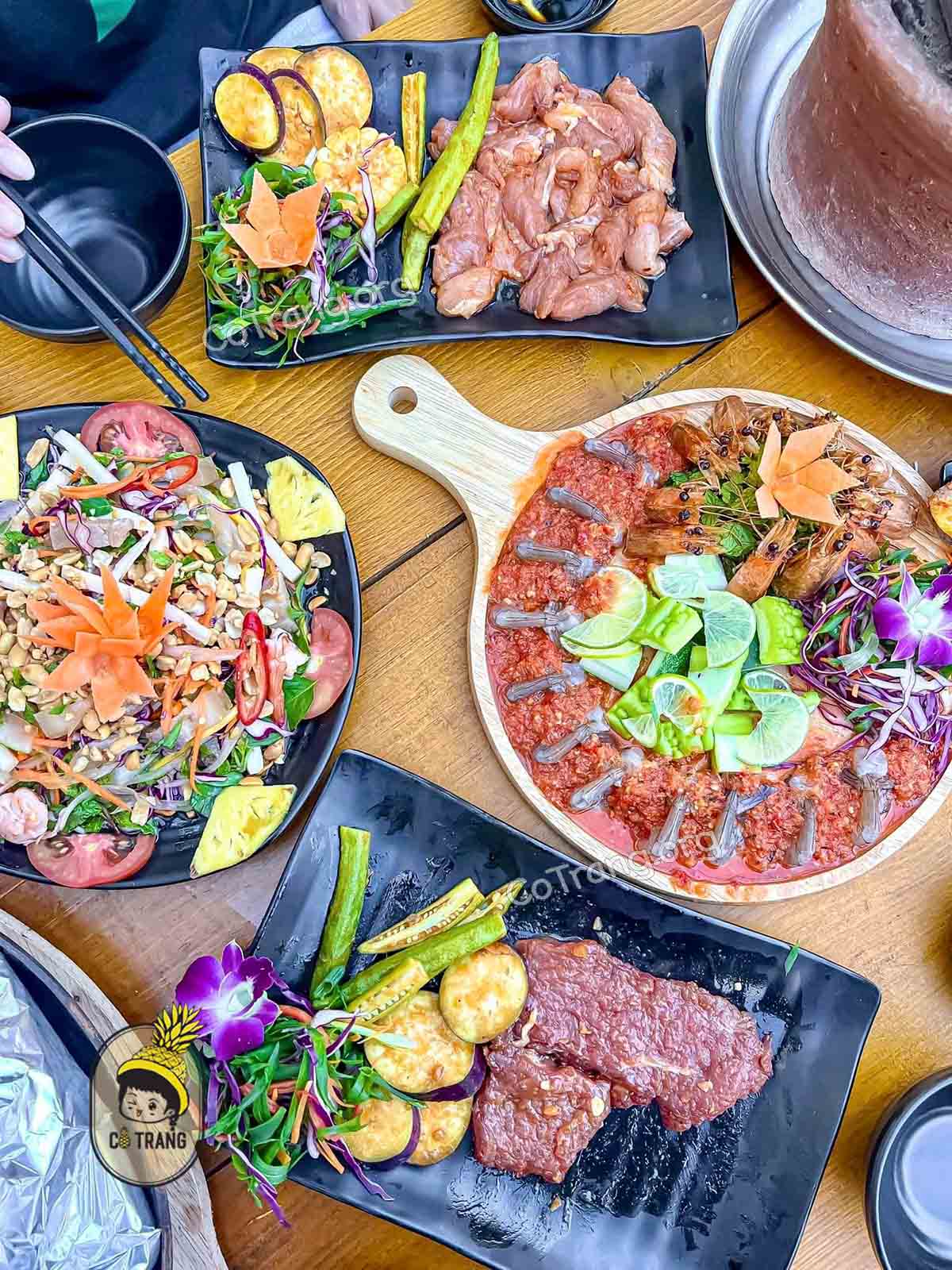 Menu thực đơn và đồ ăn tại Tiệm Ăn D'Lats Đà Nẵng