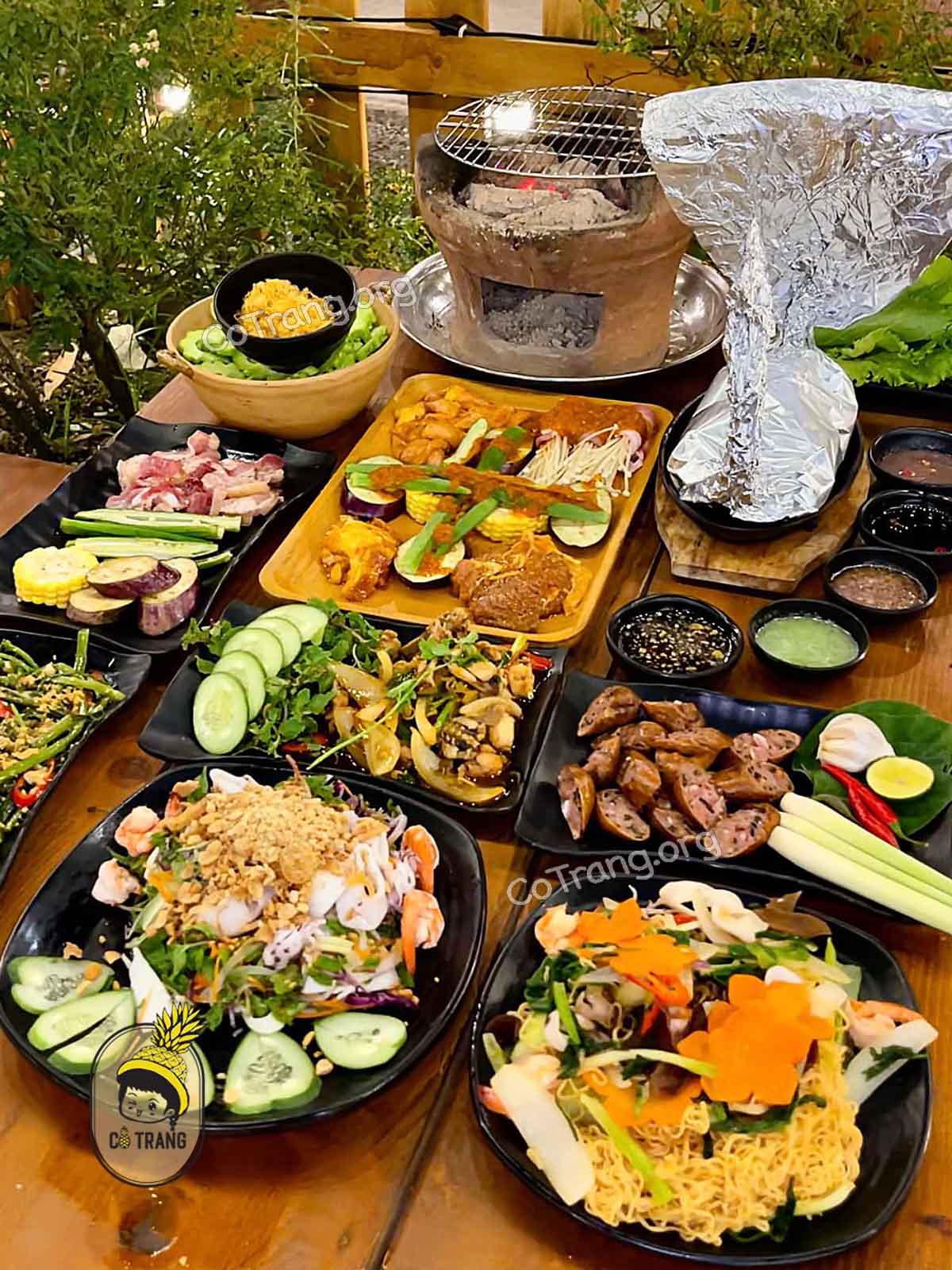 Menu thực đơn và đồ ăn tại Tiệm Ăn D'Lats Đà Nẵng