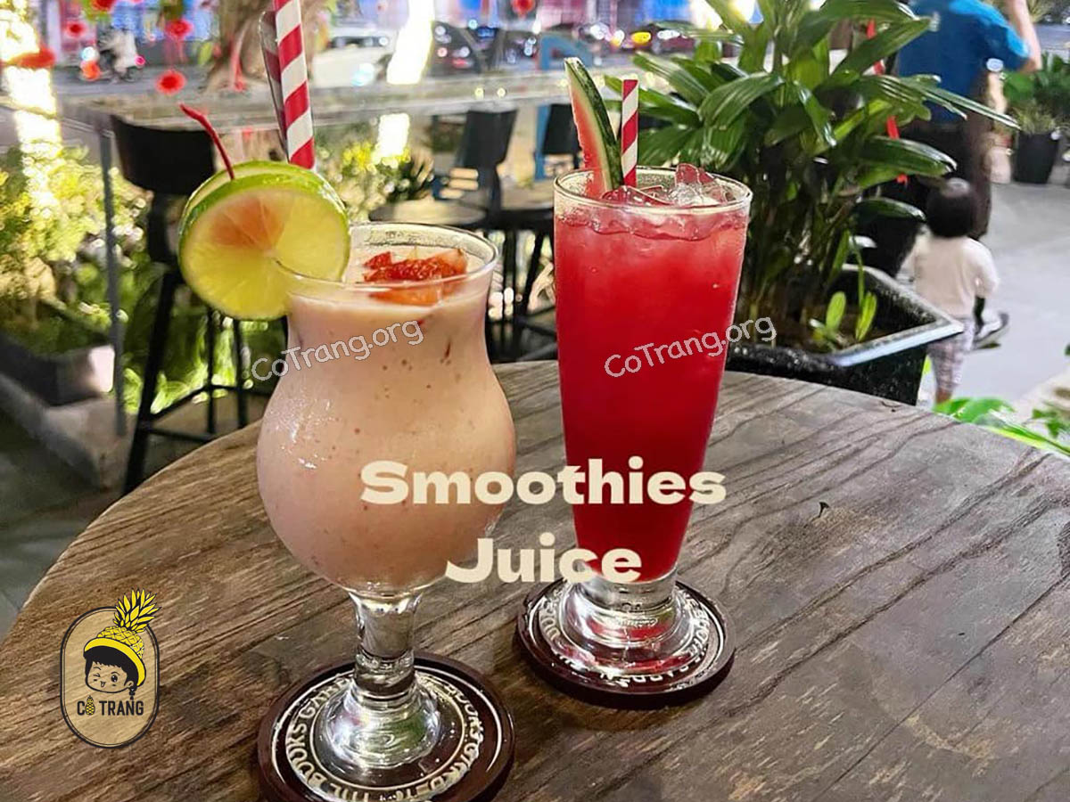 Không gian và đồ uống tại The Books Garden Cafe Đà Nẵng