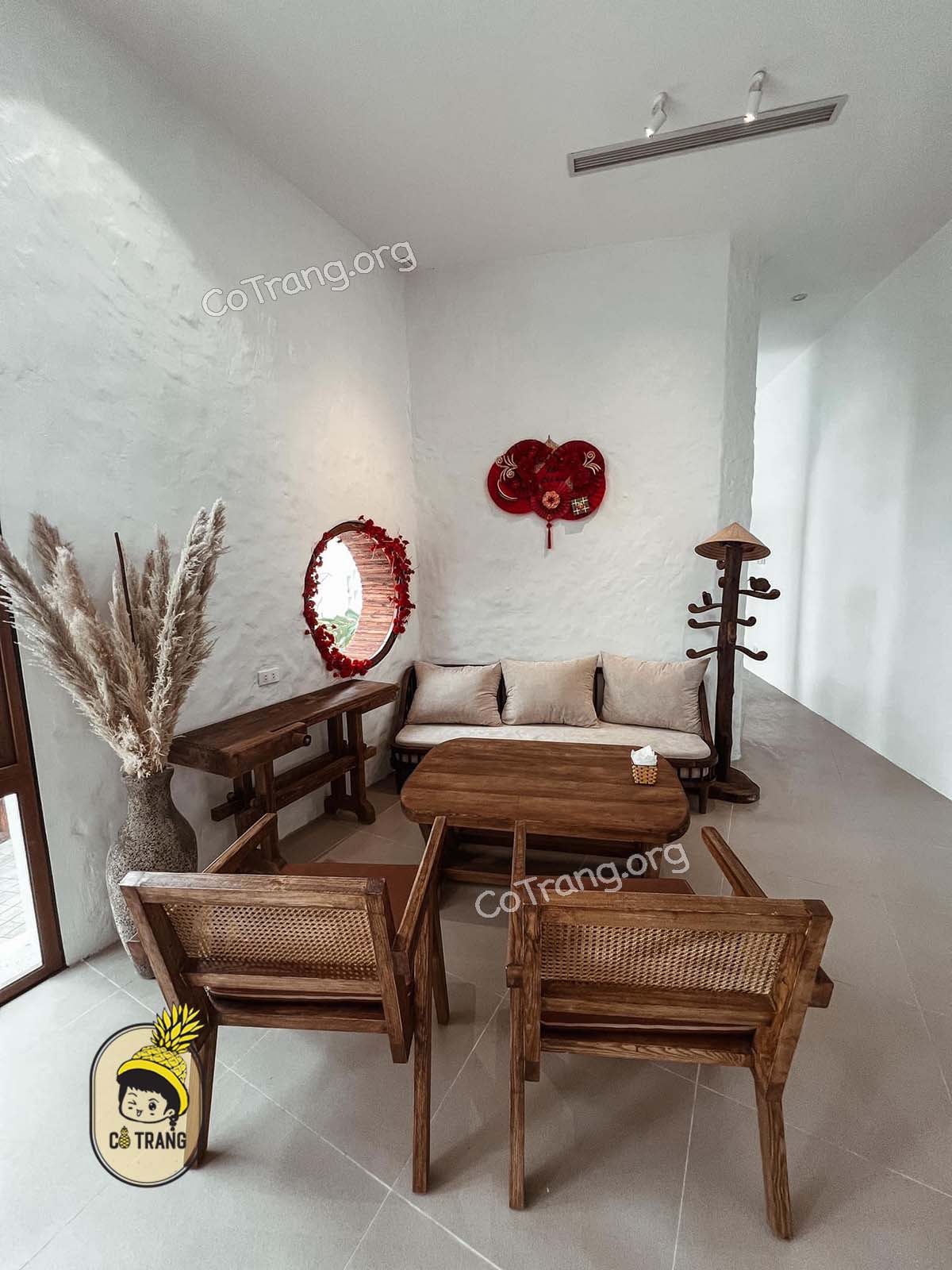 Không gian thực tế tại Him Coffee Vinh