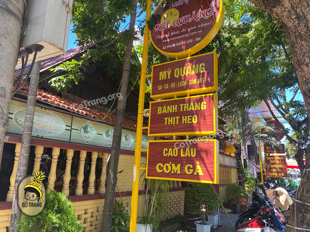 Không gian thực tế tại Mì Xứ Quảng Đà Nẵng