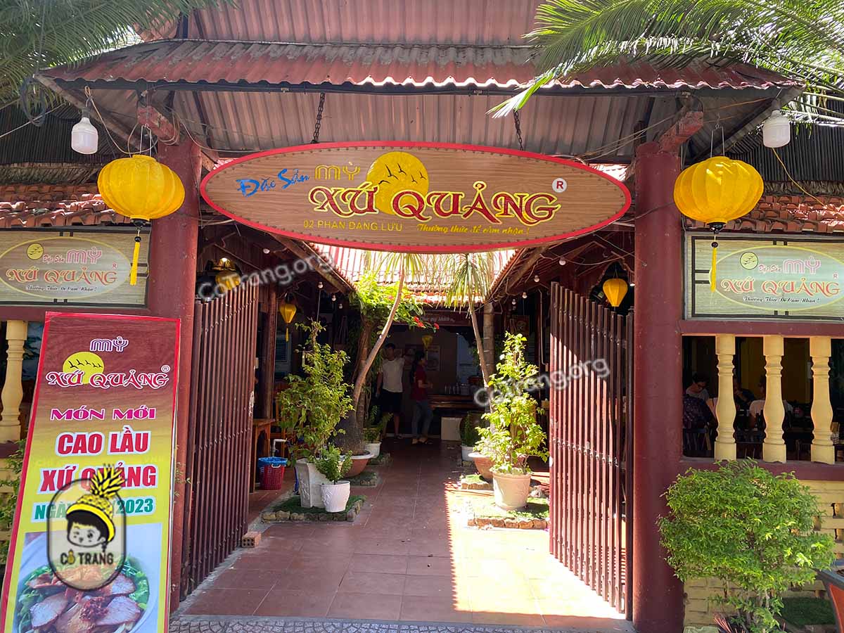 Không gian thực tế tại Mì Xứ Quảng Đà Nẵng