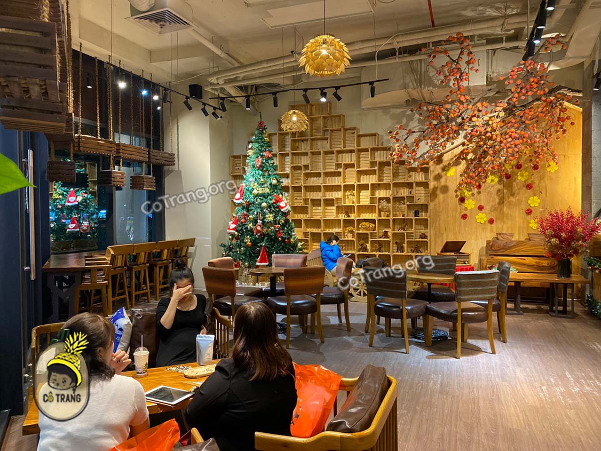 Không gian thực tế tại The Dalat Cafe Vinh