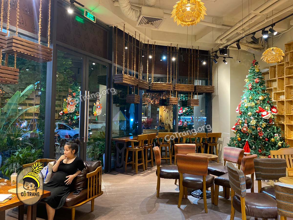 Không gian thực tế tại The Dalat Cafe Vinh