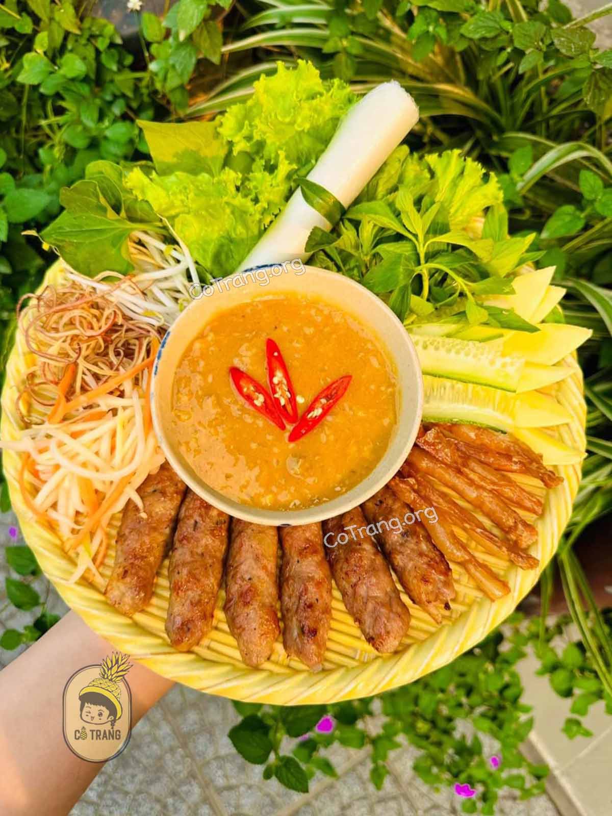 Menu món ăn tại Bánh Ép Gia Di
