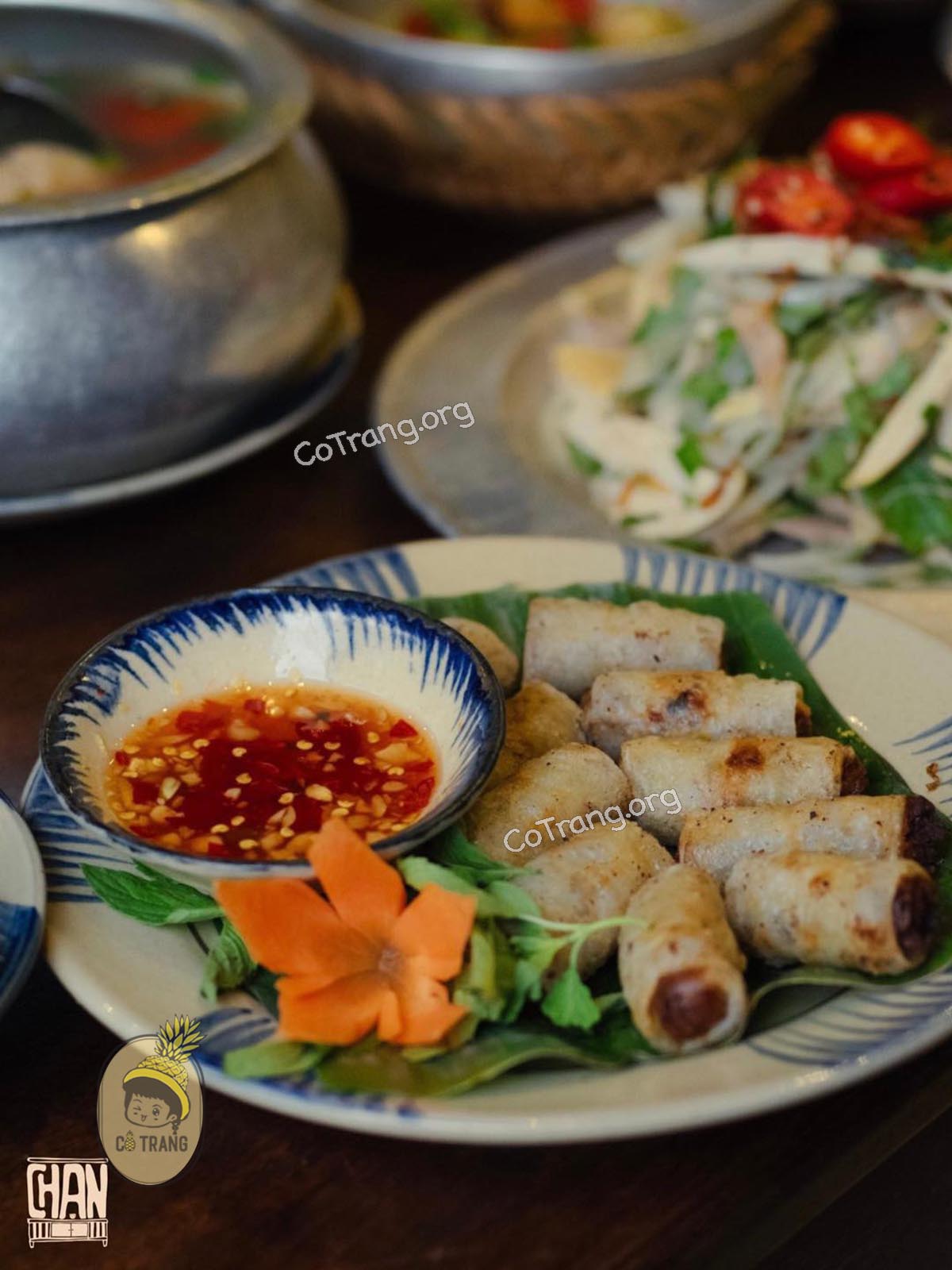 Menu món ăn tại Cơm niêu Chạn Huế