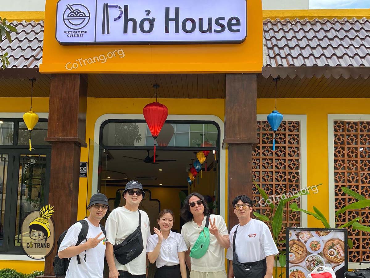 Nhà Hàng Phở House - 111 Đại Nam 8, Đà Nẵng