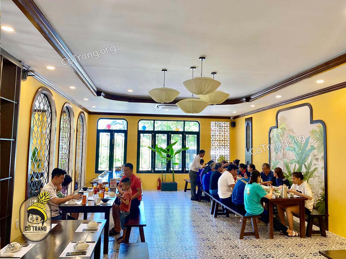 Nhà Hàng Phở House - 111 Đại Nam 8, Đà Nẵng