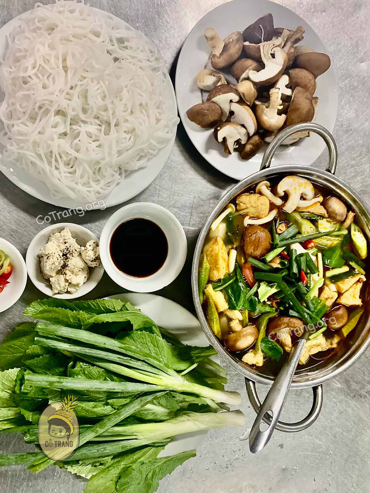Các món ăn tại nhà hàng Bồ Đề Huế.