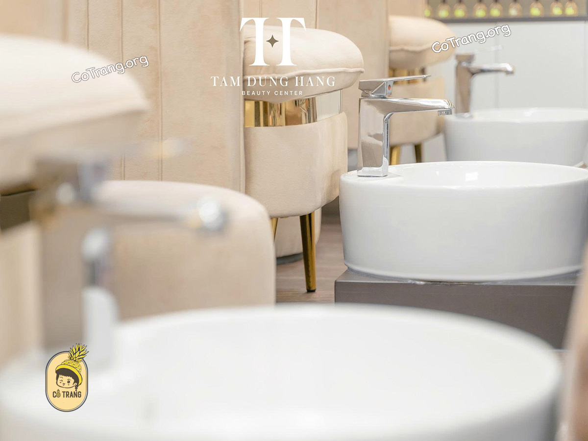 Không Gian Thực Tế Tại Tâm Dung Hằng Nails Spa, Đồng Hới