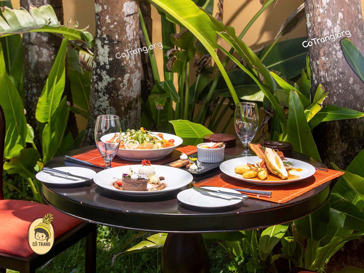 Các Món Ăn Tại Victoria Hoi An Beach Resort & Spa, Hội An