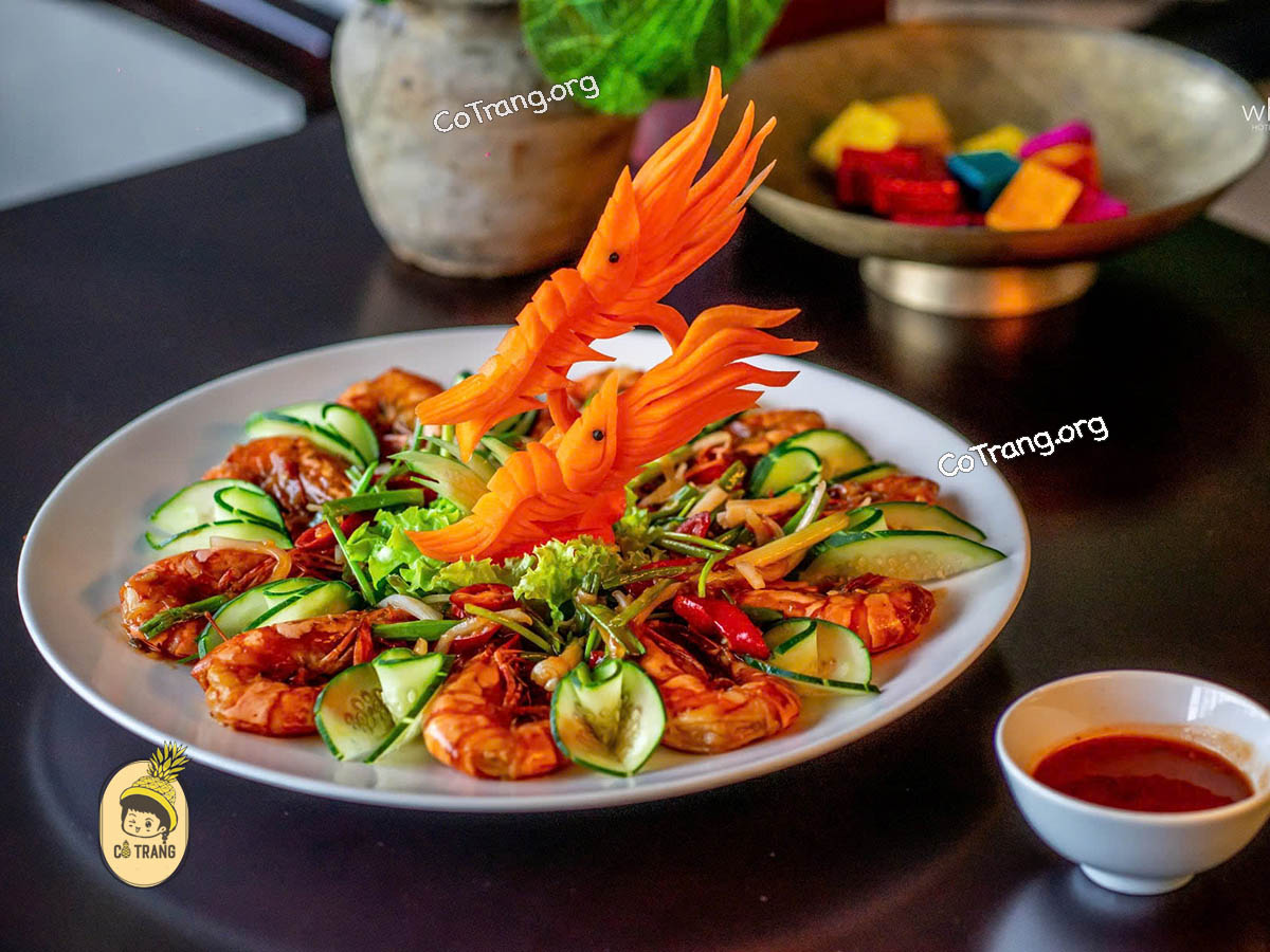 Các Món Ăn Tại Khách sạn White Lotus, Huế