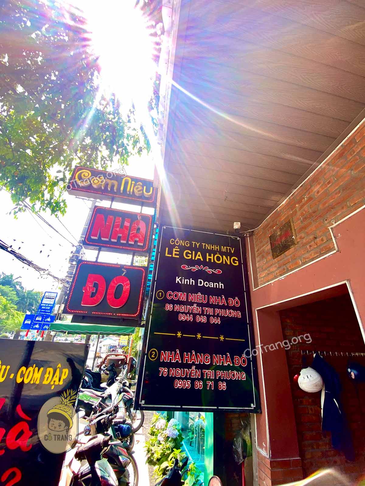 Không gian thực tế tại Cơm Niêu Nhà Đỏ Đà Nẵng