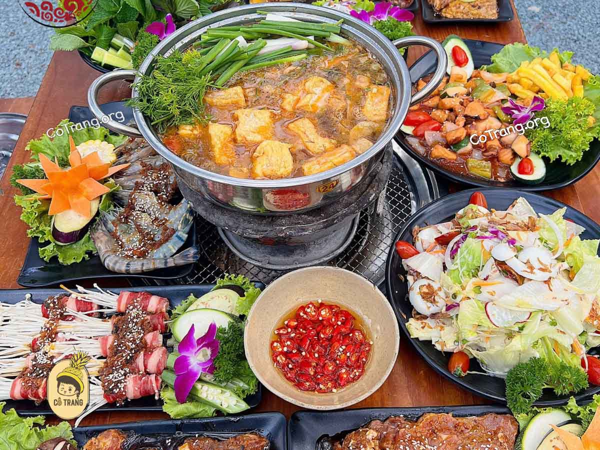 Không Gian Và Các Món Ăn Tại Túy Tửu Lầu, Đà Lạt